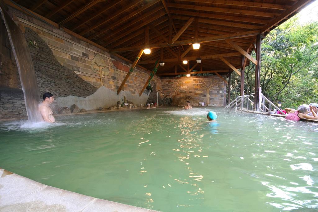 Jenq Yang Hotspring Hotel Zsenaj Kültér fotó